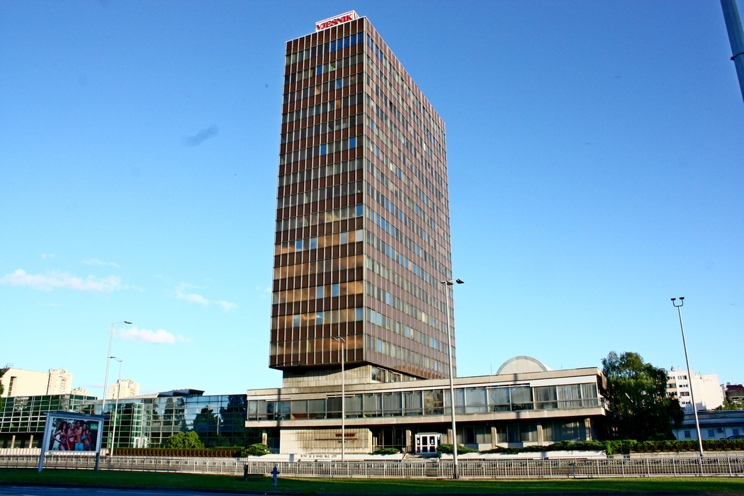 Savska cesta. Vjesnikov neboder